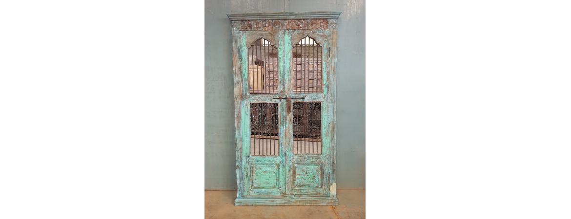 Shutter Cupboard with Mirror Detail - Image 2